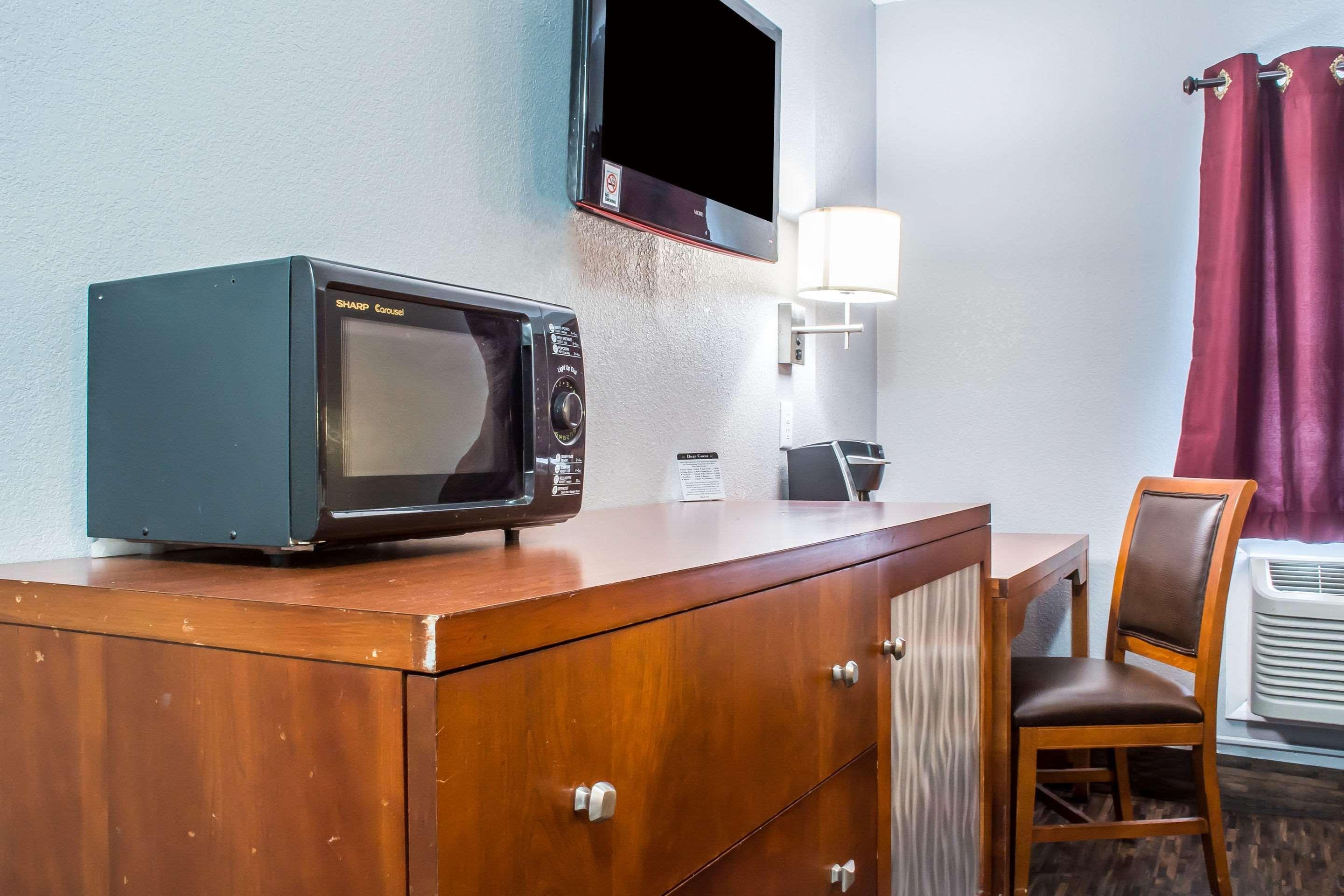 Brockport Econo Lodge מראה חיצוני תמונה